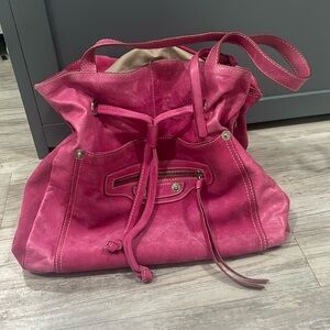Innue Pink Italian Leather Shoulder Bag